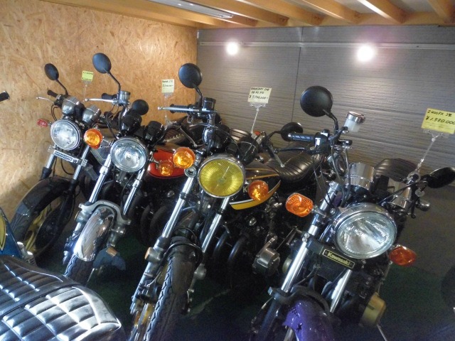 レッドメガフォン ハコスカ ケンメリ S30フェアレディ ローレル 旧車専門店 代表取締役 今井 努 中古車情報 中古車検索なら 車 選びドットコム 車選び Com