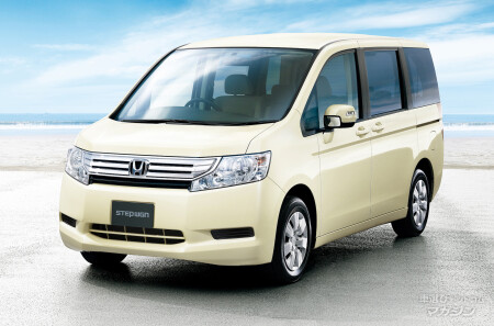 ホンダ ステップワゴン 4代目
