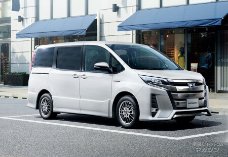 ノア(80系)の特別仕様車”W×B（ダブルバイビー）”ってノーマルと