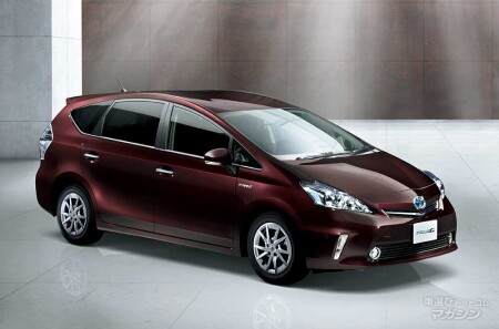 トヨタ　プリウスα S　特別仕様車　2013