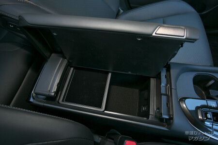 トヨタ クラウン スポーツ Z