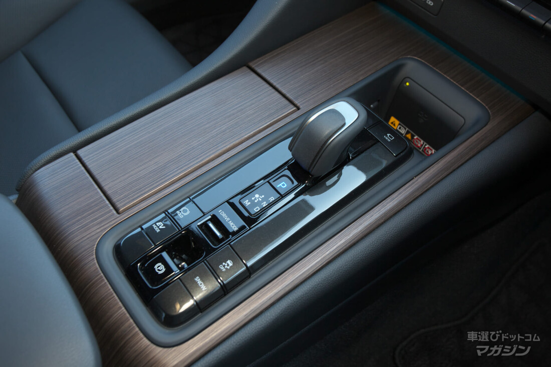 トヨタ クラウン セダン HEV