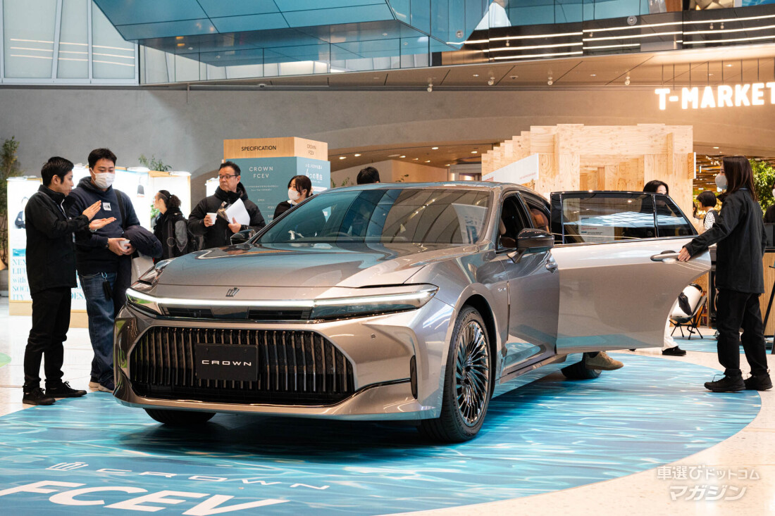CROWN “next-life” SALOON with Forbes JAPAN