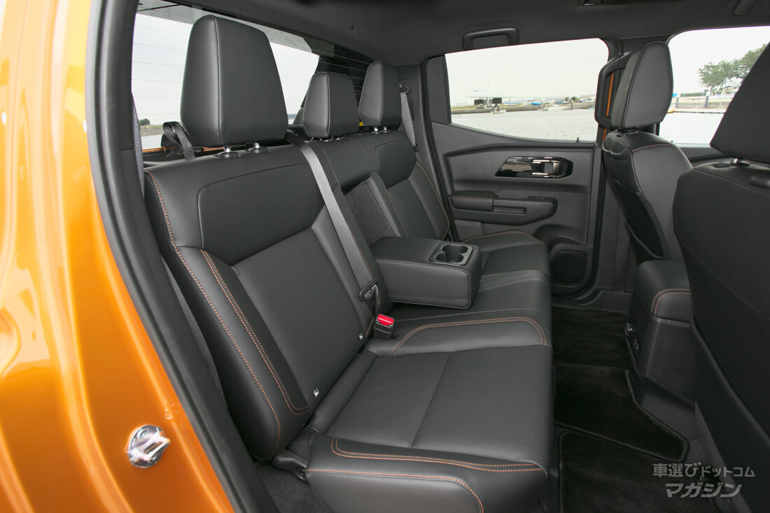 三菱 トライトン GSR 2024