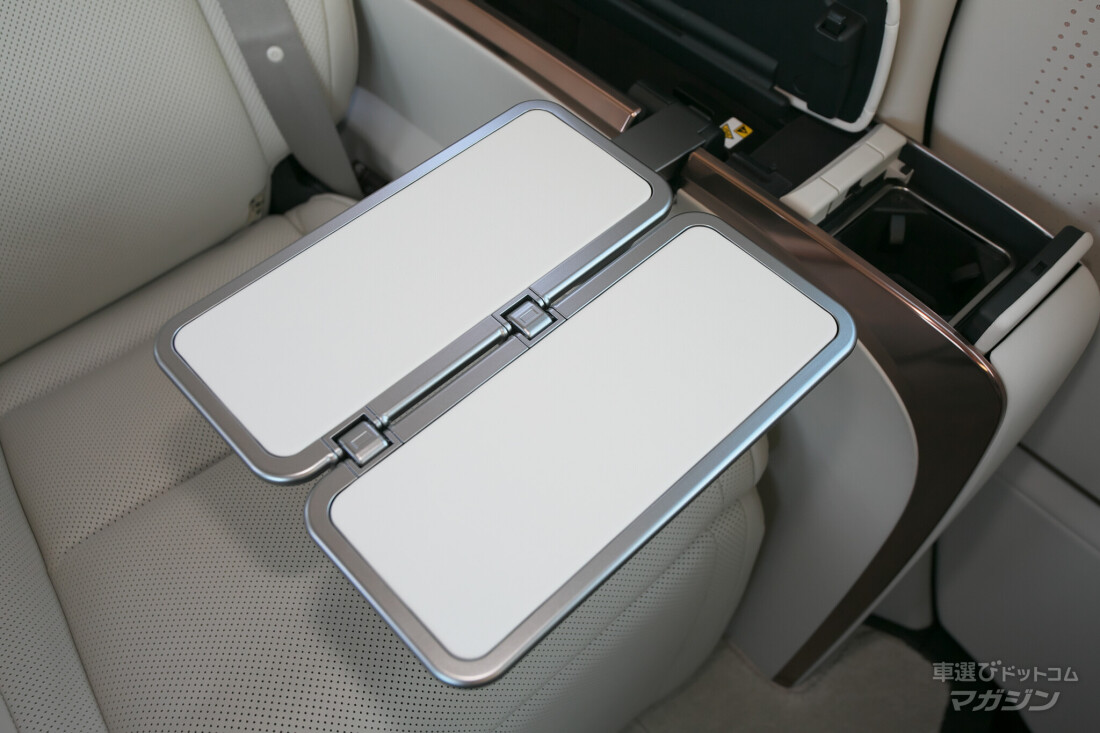 レクサス LM 500h