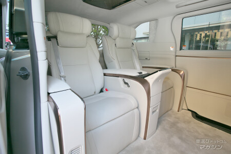 レクサス LM 500h