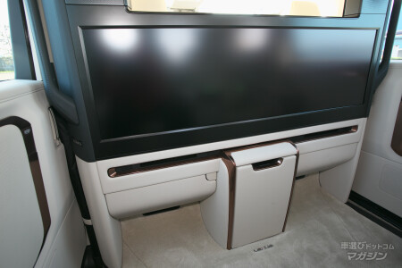 レクサス LM 500h