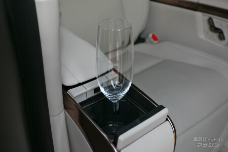 レクサス LM 500h