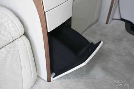 レクサス LM 500h