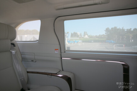 レクサス LM 500h