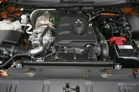 三菱 トライトン GSR 2024