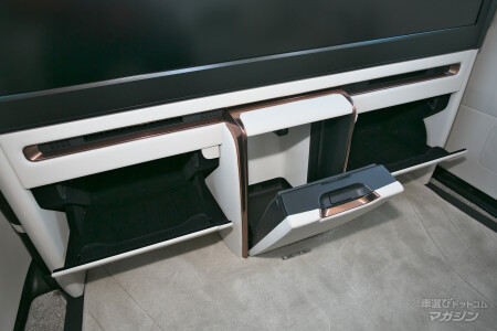 レクサス LM 500h