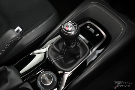 トヨタ GRカローラ 2022