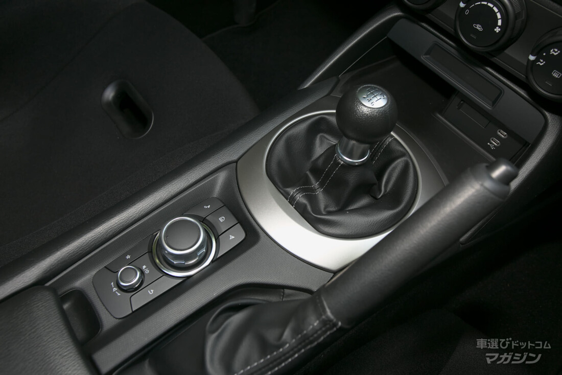 2023 マツダ ロードスター NR-A