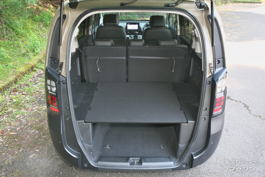 ホンダ フリード e:HEV クロスター 2024