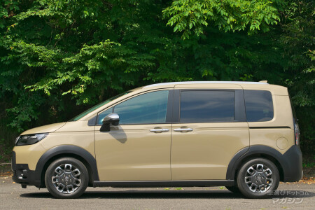 ホンダ フリード e:HEV クロスター 2024