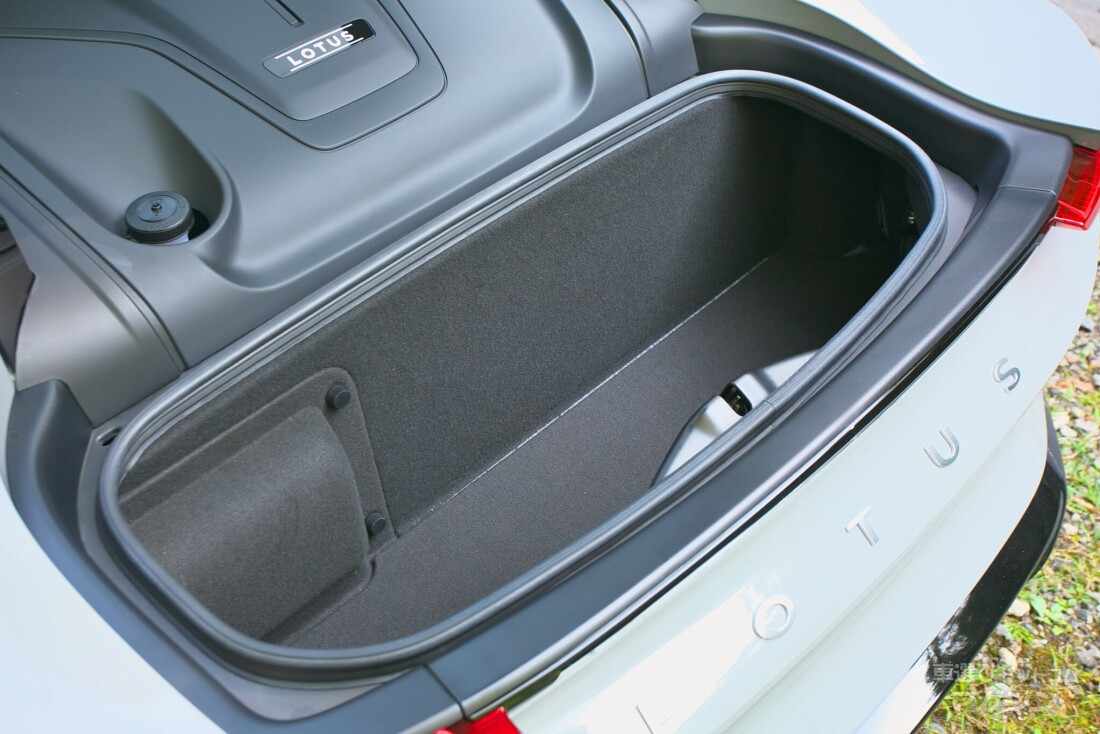 ロータス エミーラ