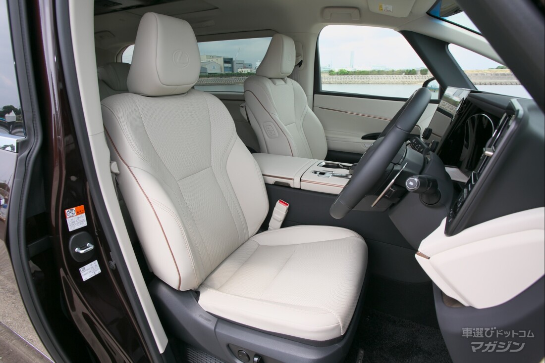 レクサス LM500h バージョンL 6人乗り