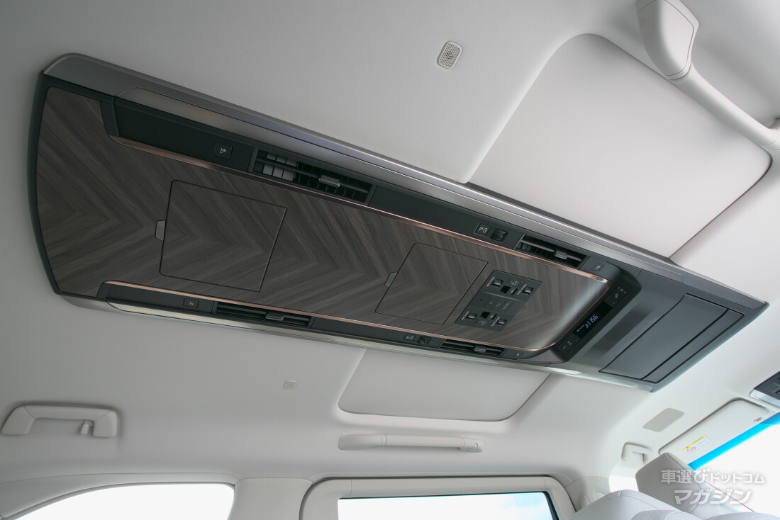 レクサス LM500h バージョンL 6人乗り