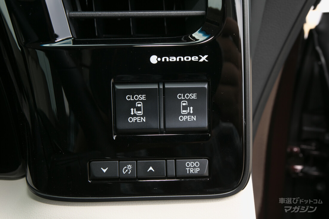 レクサス LM500h バージョンL 6人乗り