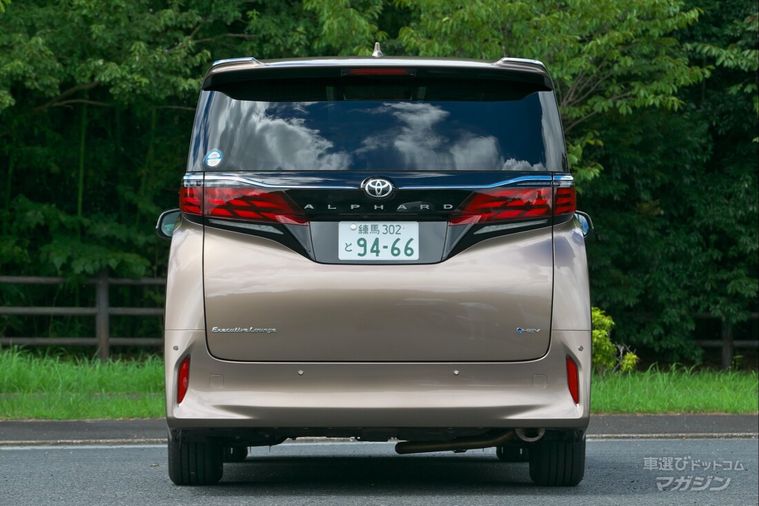 トヨタ アルファード(40系)エグゼクティブラウンジ ハイブリッド