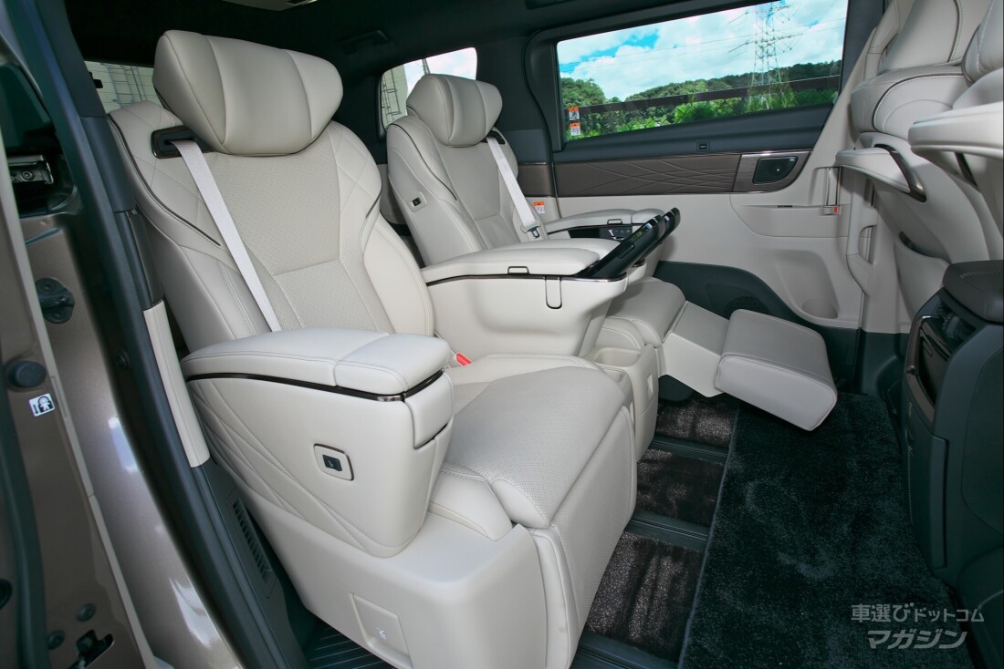 トヨタ アルファード(40系)エグゼクティブラウンジ ハイブリッド