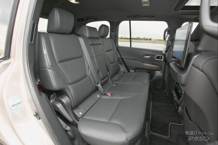 トヨタ ランドクルーザー 300