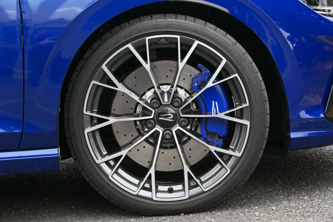 フォルクスワーゲン ゴルフ R アドバンス（ゴルフ8.5）