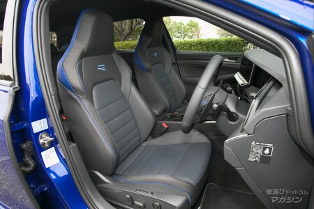 フォルクスワーゲン ゴルフ R アドバンス（ゴルフ8.5）