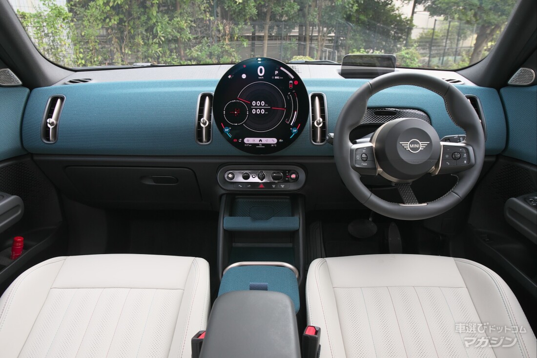 ミニ カントリーマン D (U25) 第4世代