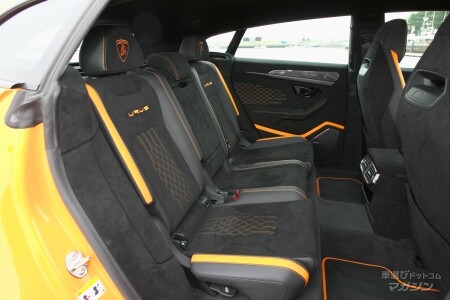 ランボルギーニ ウルス SE