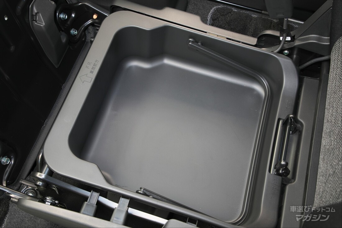 スズキ クロスビー MC （2025）