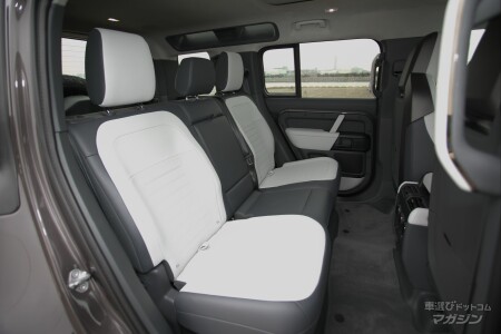 ランドローバー ディフェンダー OCTA