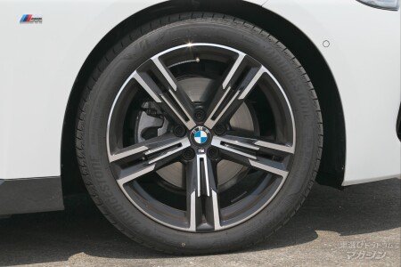 BMW 220iクーペ Mスポーツ